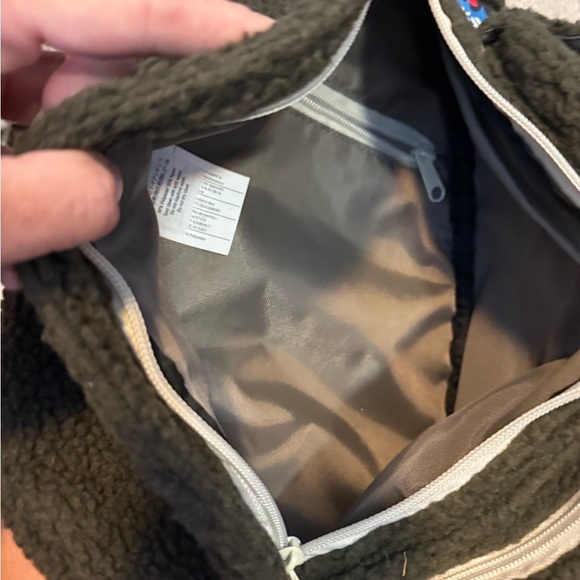 Kavu Green Backpack Outdoor Adventure Essential - Picture 3 of 7